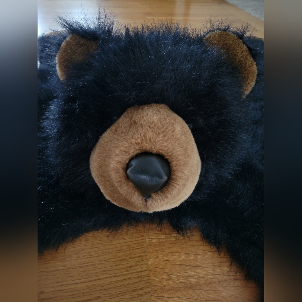 Fancy zoo plush Bear - laying black bear Faux Rug - Picture 3 of 4
